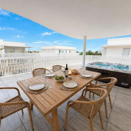 Les Cyclades Vue Panoramique & Jacuzzi Διαμέρισμα Sérignan