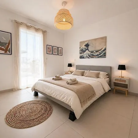 Les Cyclades Vue Panoramique & Jacuzzi דירה *